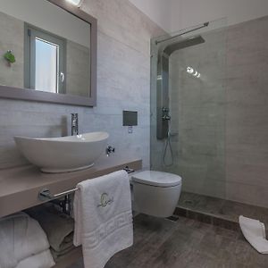 Deluxe Double or Twin Room Side Sea View